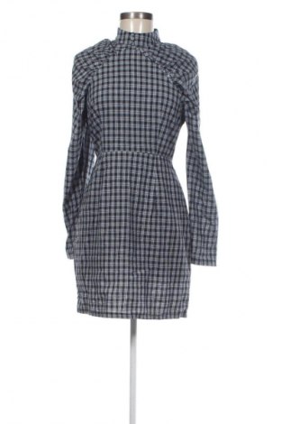 Sukienka Pretty Little Thing, Rozmiar M, Kolor Kolorowy, Cena 150,99 zł