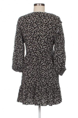 Φόρεμα Pull&Bear, Μέγεθος M, Χρώμα Πολύχρωμο, Τιμή 18,99 €