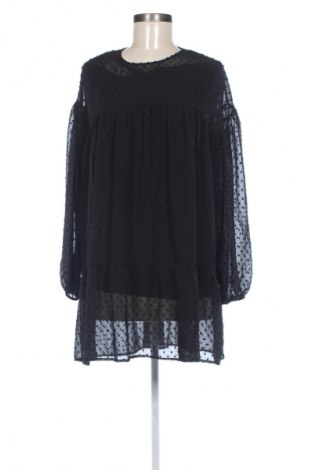 Sukienka Pull&Bear, Rozmiar M, Kolor Czarny, Cena 150,99 zł