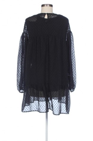 Sukienka Pull&Bear, Rozmiar M, Kolor Czarny, Cena 150,99 zł