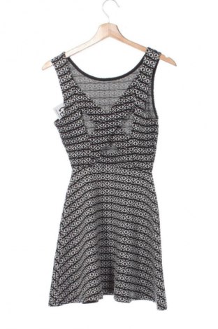 Šaty  Pull&Bear, Veľkosť S, Farba Viacfarebná, Cena  10,95 €