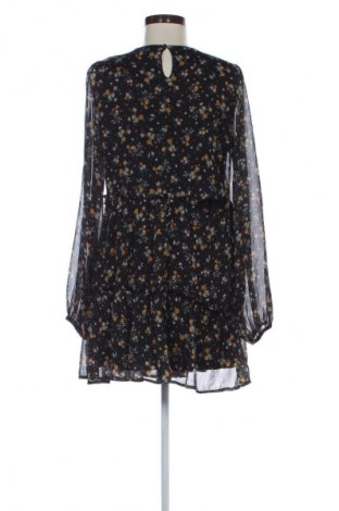 Rochie Pull&Bear, Mărime M, Culoare Multicolor, Preț 98,99 Lei