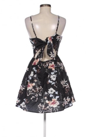 Kleid SHEIN, Größe M, Farbe Mehrfarbig, Preis 20,99 €