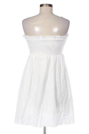 Kleid SHEIN, Größe M, Farbe Weiß, Preis 14,99 €