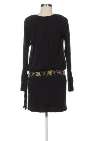 Kleid Skunkfunk, Größe M, Farbe Mehrfarbig, Preis € 23,99