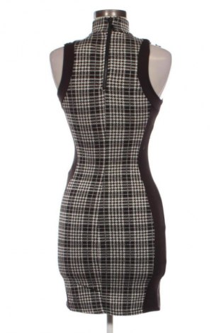 Kleid Stradivarius, Größe S, Farbe Mehrfarbig, Preis 20,99 €