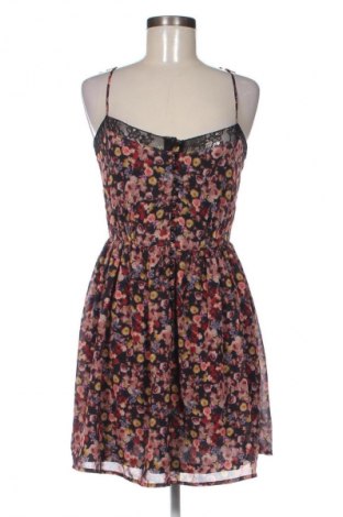 Ruha Stradivarius, Méret M, Szín Sokszínű, Ár 6 399 Ft