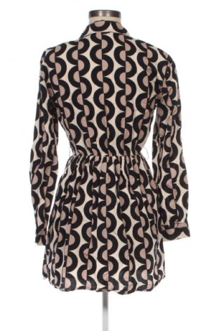 Sukienka Stradivarius, Rozmiar M, Kolor Kolorowy, Cena 157,99 zł