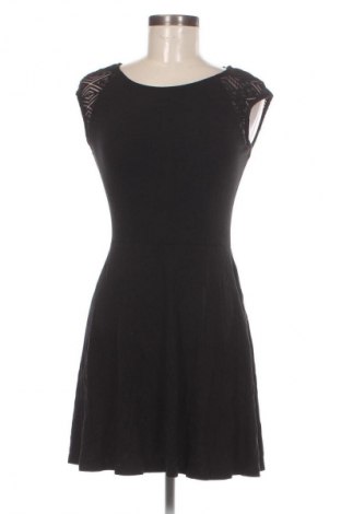 Sukienka Stradivarius, Rozmiar M, Kolor Czarny, Cena 95,99 zł