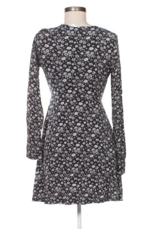 Šaty  Stradivarius, Velikost M, Barva Vícebarevné, Cena  469,00 Kč