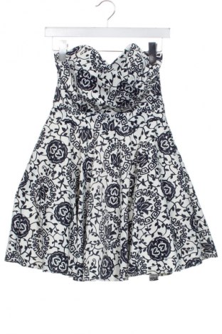 Kleid TFNC London, Größe M, Farbe Mehrfarbig, Preis 19,99 €