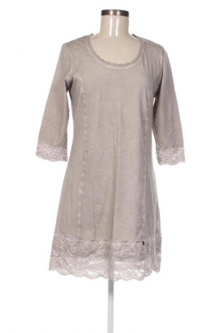 Kleid Tredy, Größe M, Farbe Beige, Preis 20,99 €