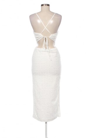 Kleid Unbranded, Größe M, Farbe Weiß, Preis 20,99 €