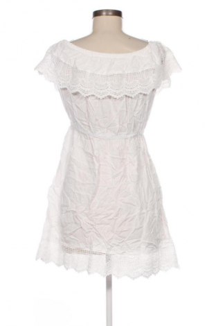 Ruha Unbranded, Méret XL, Szín Fehér, Ár 7 879 Ft