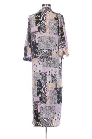 Kleid Vero Moda, Größe M, Farbe Mehrfarbig, Preis 23,99 €