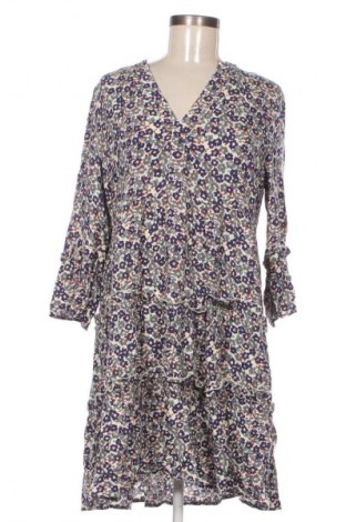 Рокля Vero Moda, Размер M, Цвят Многоцветен, Цена 27,99 лв.