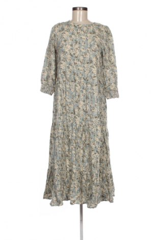 Рокля Vero Moda, Размер S, Цвят Многоцветен, Цена 34,99 лв.