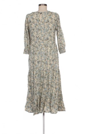 Рокля Vero Moda, Размер S, Цвят Многоцветен, Цена 34,99 лв.