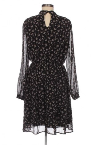 Kleid Vero Moda, Größe M, Farbe Mehrfarbig, Preis 10,99 €