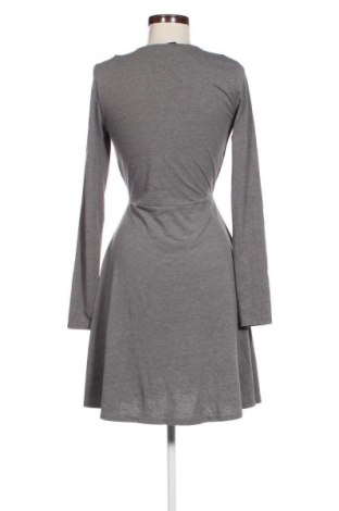 Kleid Version Feminin, Größe S, Farbe Grau, Preis 20,99 €