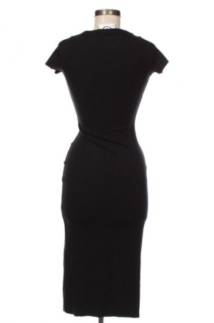 Рокля Zara, Размер S, Цвят Черен, Цена 34,99 лв.