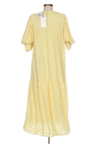 Sukienka Zara, Rozmiar XL, Kolor Żółty, Cena 252,99 zł