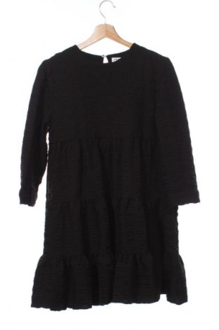Рокля Zara, Размер XS, Цвят Черен, Цена 7,99 лв.