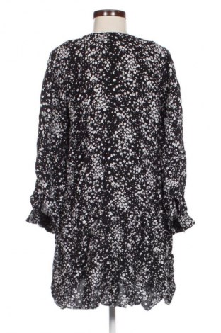 Kleid Zara, Größe M, Farbe Mehrfarbig, Preis 18,99 €