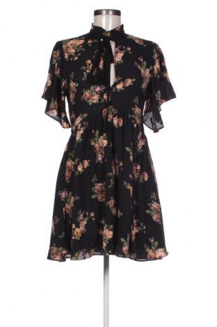 Рокля Zara, Размер M, Цвят Многоцветен, Цена 27,99 лв.