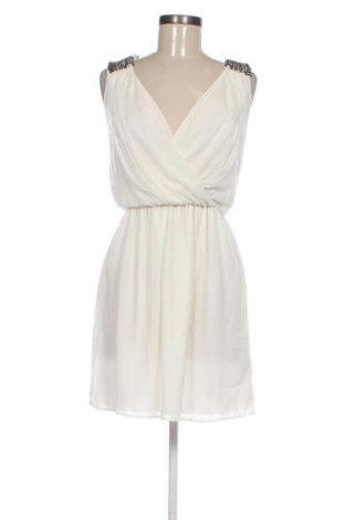Kleid Zara Trafaluc, Größe S, Farbe Weiß, Preis 33,99 €