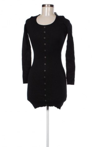 Sukienka Bershka, Rozmiar S, Kolor Czarny, Cena 95,99 zł