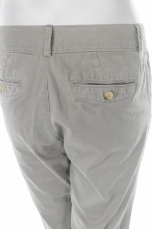 Дамски панталон Dockers, Размер M, Цвят Бежов, Цена 20,40 лв.