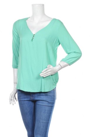 Дамска блуза Pull&Bear, Размер M, Цвят Зелен, Цена 26,00 лв.