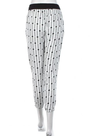 Γυναικείο παντελόνι Amisu, Μέγεθος S, Χρώμα Λευκό, Τιμή 2,73 €
