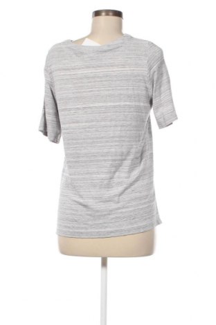 Дамска блуза Nike, Размер S, Цвят Сив, Цена 48,00 лв.