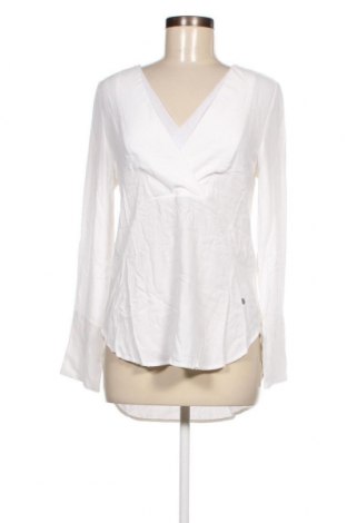 Γυναικεία μπλούζα Numph, Μέγεθος XS, Χρώμα Λευκό, Τιμή 47,42 €