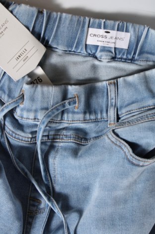 Γυναικείο Τζίν Cross Jeans, Μέγεθος M, Χρώμα Μπλέ, Τιμή 28,35 €