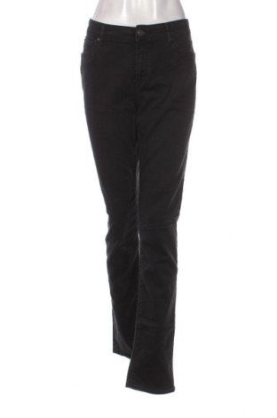 Γυναικείο Τζίν Cross Jeans, Μέγεθος L, Χρώμα Μαύρο, Τιμή 23,51 €