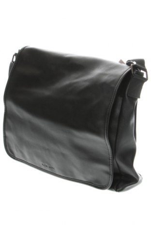 Чанта за лаптоп Pier One, Цвят Черен, Цена 19,00 лв.