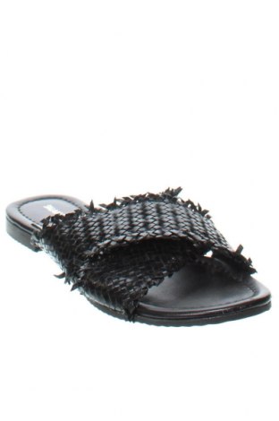 Pantofle Salamander, Velikost 37, Barva Černá, Cena  1 294,00 Kč