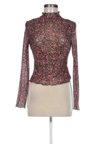 Дамска блуза, Размер M, Цвят Многоцветен, Цена 4,75 лв.