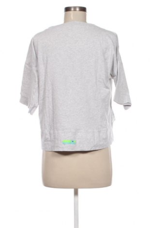 Дамска блуза Adidas By Stella McCartney, Размер S, Цвят Многоцветен, Цена 20,20 лв.