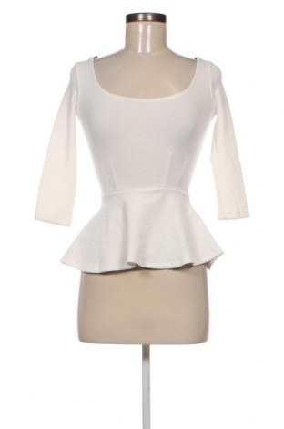 Γυναικεία μπλούζα Bershka, Μέγεθος XS, Χρώμα Λευκό, Τιμή 2,35 €