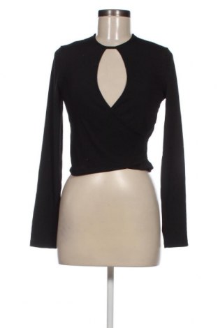 Γυναικεία μπλούζα Bershka, Μέγεθος L, Χρώμα Μαύρο, Τιμή 2,35 €