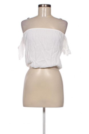 Damen Shirt Bershka, Größe S, Farbe Weiß, Preis 2,72 €