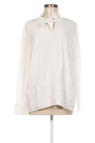 Damen Shirt Brax, Größe XL, Farbe Weiß, Preis 44,54 €