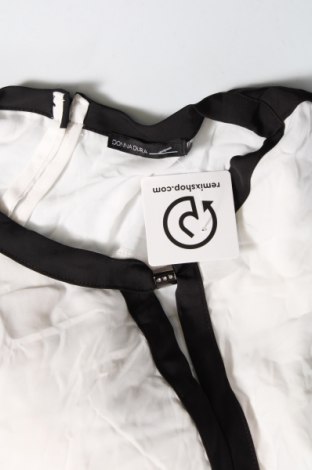 Γυναικεία μπλούζα Donna Dura, Μέγεθος M, Χρώμα Λευκό, Τιμή 2,97 €