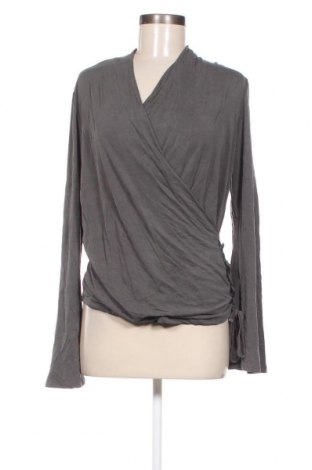 Γυναικεία μπλούζα Eksept, Μέγεθος L, Χρώμα Γκρί, Τιμή 8,41 €