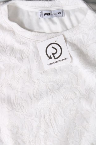Γυναικεία μπλούζα Fb Sister, Μέγεθος XS, Χρώμα Λευκό, Τιμή 9,62 €