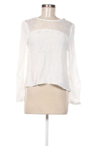 Дамска блуза Irl, Размер XS, Цвят Бял, Цена 31,00 лв.